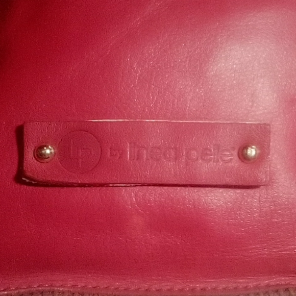 Wristlet/Clutch - Picture 3 of 4